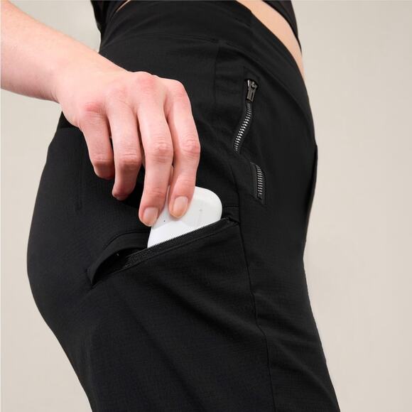 Athleta Trekkie North high rise trousered jogger black sz 18 - Picture 3 of 8